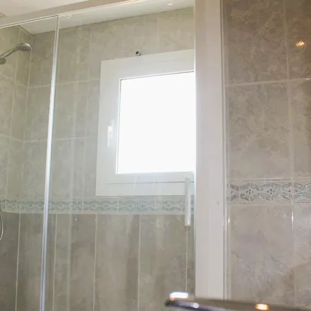 Villa House With Pool And Sea Views Alella